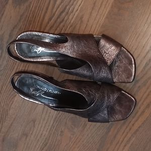 Good quality Donald J.  Pliner heels